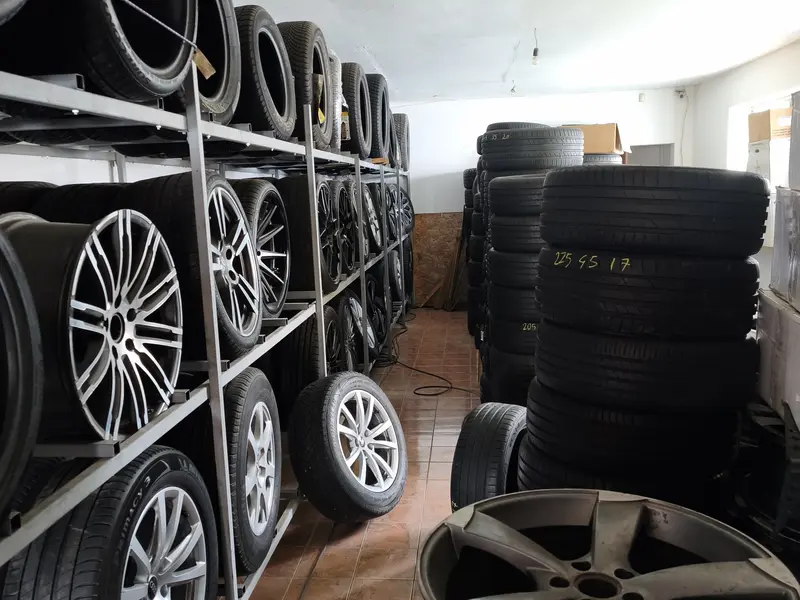 Depozit anvelope și jante Vulcanizare La Dan Agigea